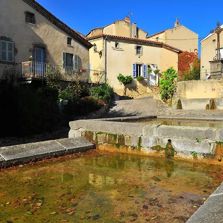 Camping Le Pre Hotel Montaigut-le-Blanc (Puy-de-Dome)